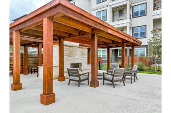 Outdoor fireplace lounge